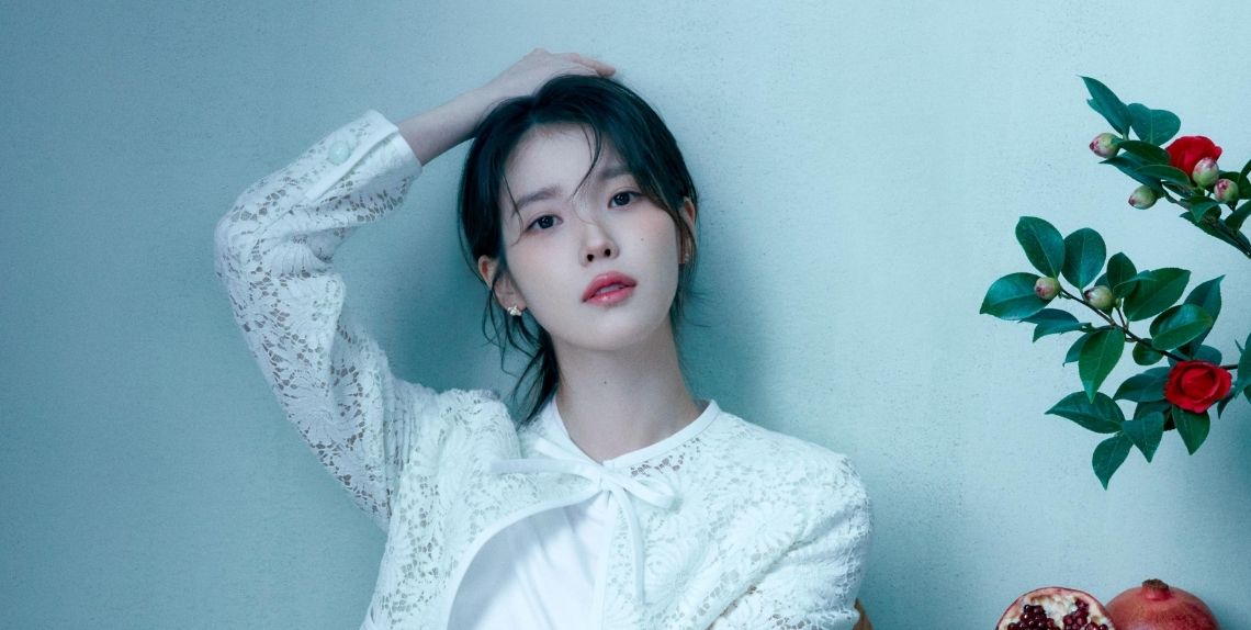 IU Donates Samgyetang to Single-Mother Families for Chobok