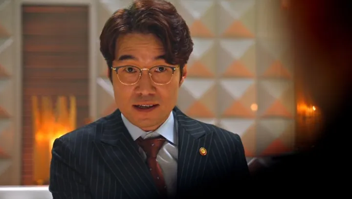 Actor Song Young‑kyu Found Dead Amid DUI Investigation