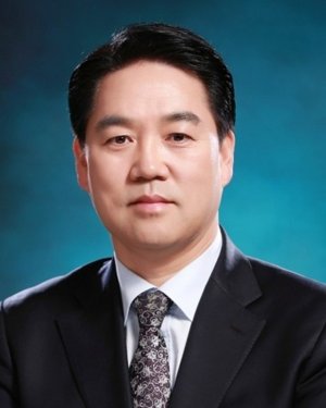 Lee Yook-Heon