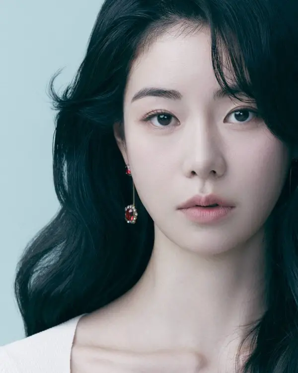 Lim Ji-Yeon