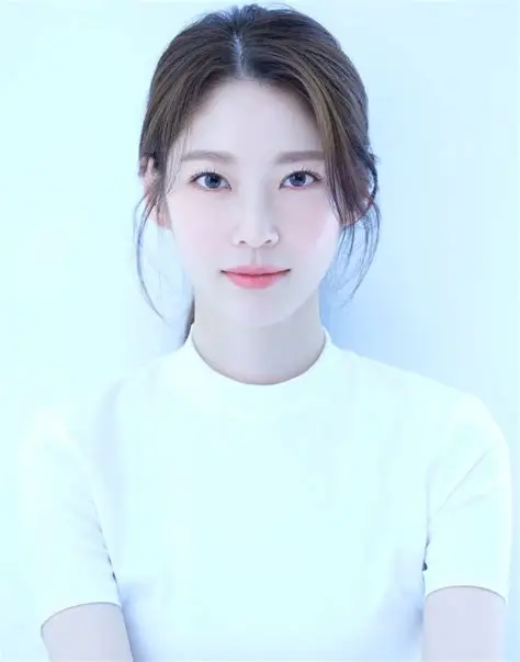 Gong Seung-Yeon