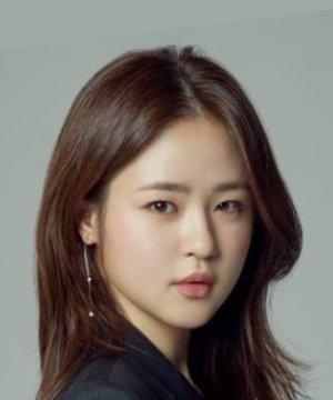 Shim Eun Woo
