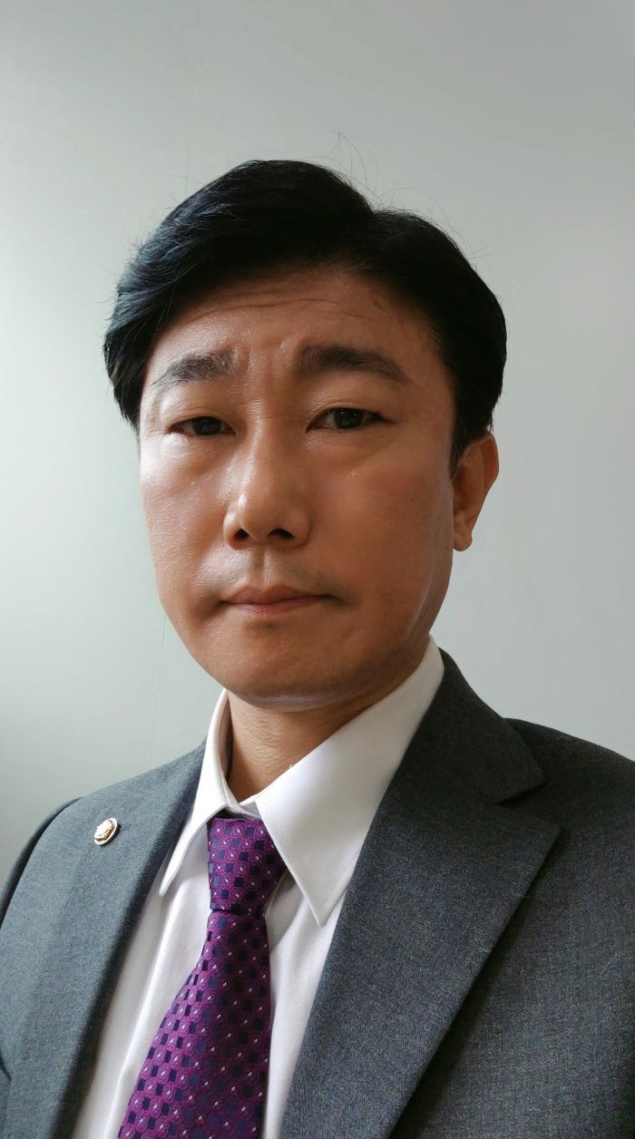 Park Si-Hwan