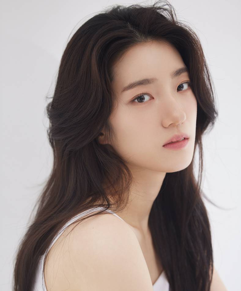Kang Chae-Young