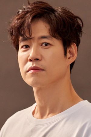 Yu Jun-Sang in Alchemy of Souls: Light and Shadow drama