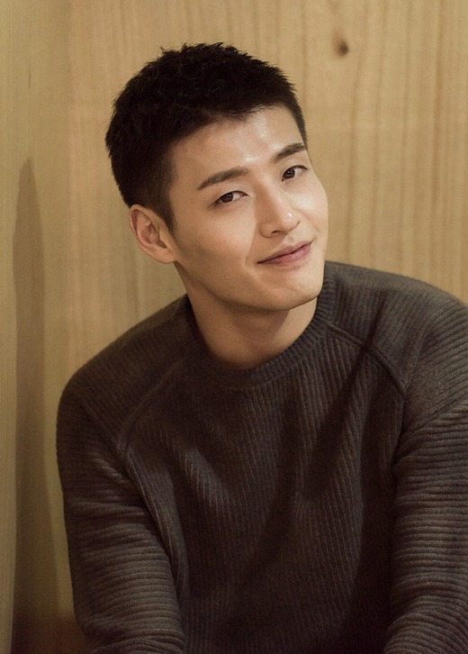 Kang Ha-neul