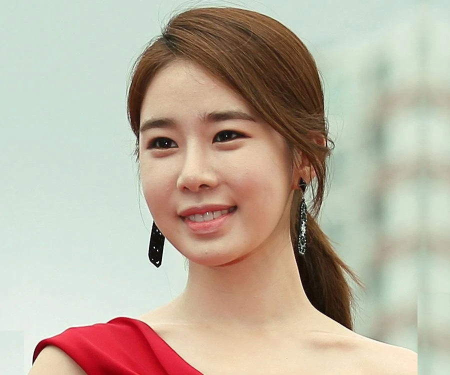 Yoo In-na in Goblin drama