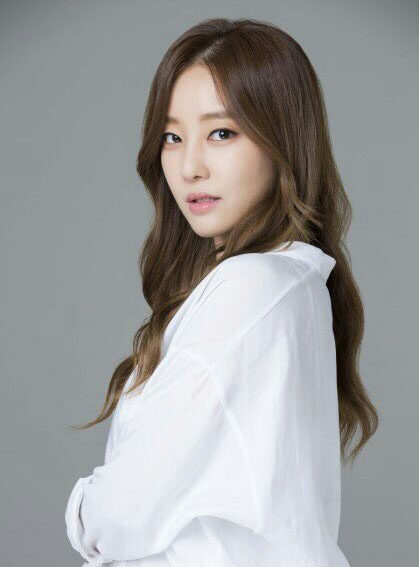 Go Woo-Ri