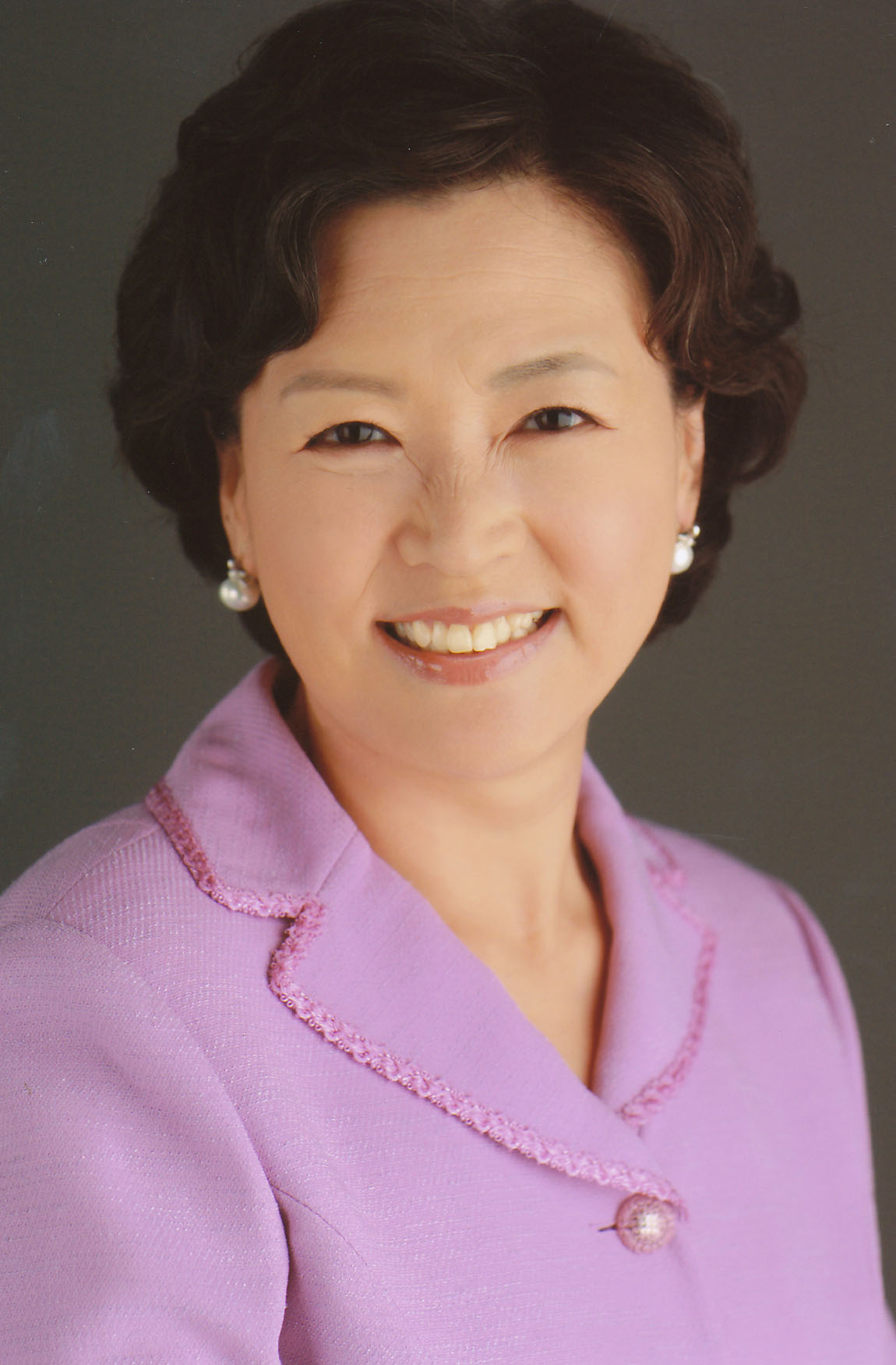 Shin Yun-Sook