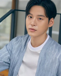Yoon Ji-on