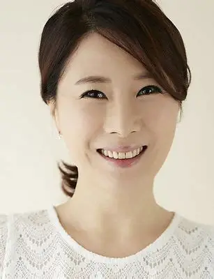 Hwang Young-Hee