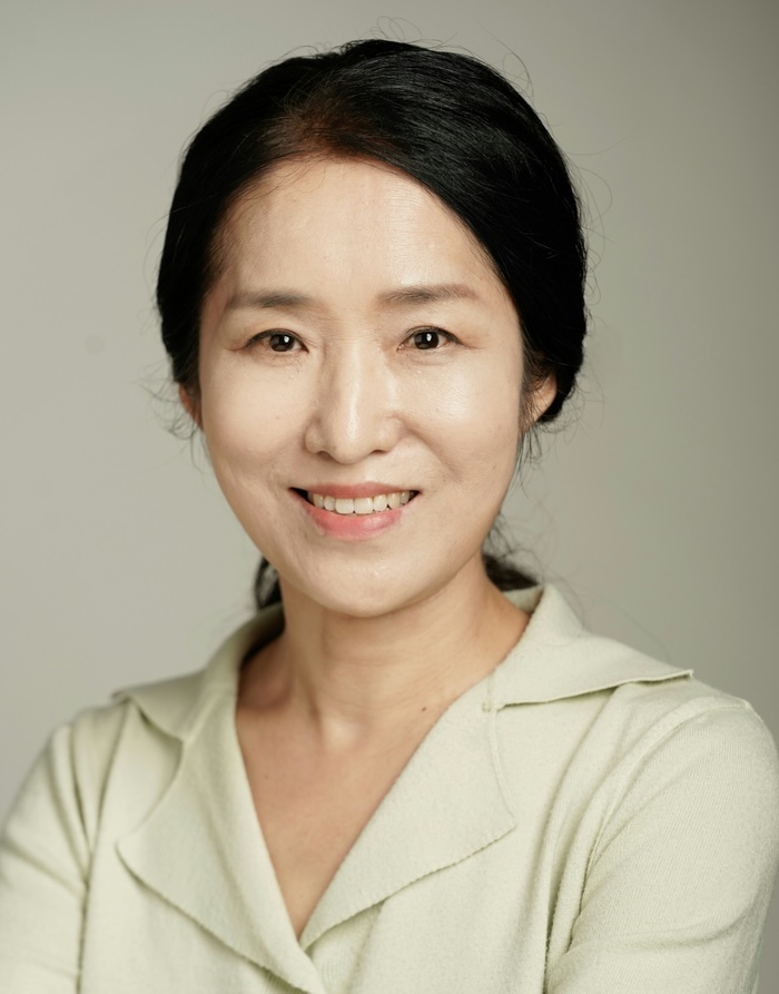 Lee Myung-Hee