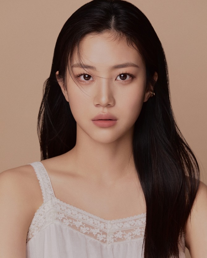 Hong Hwa Yeon