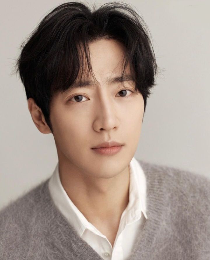 Lee Sang-Yeob